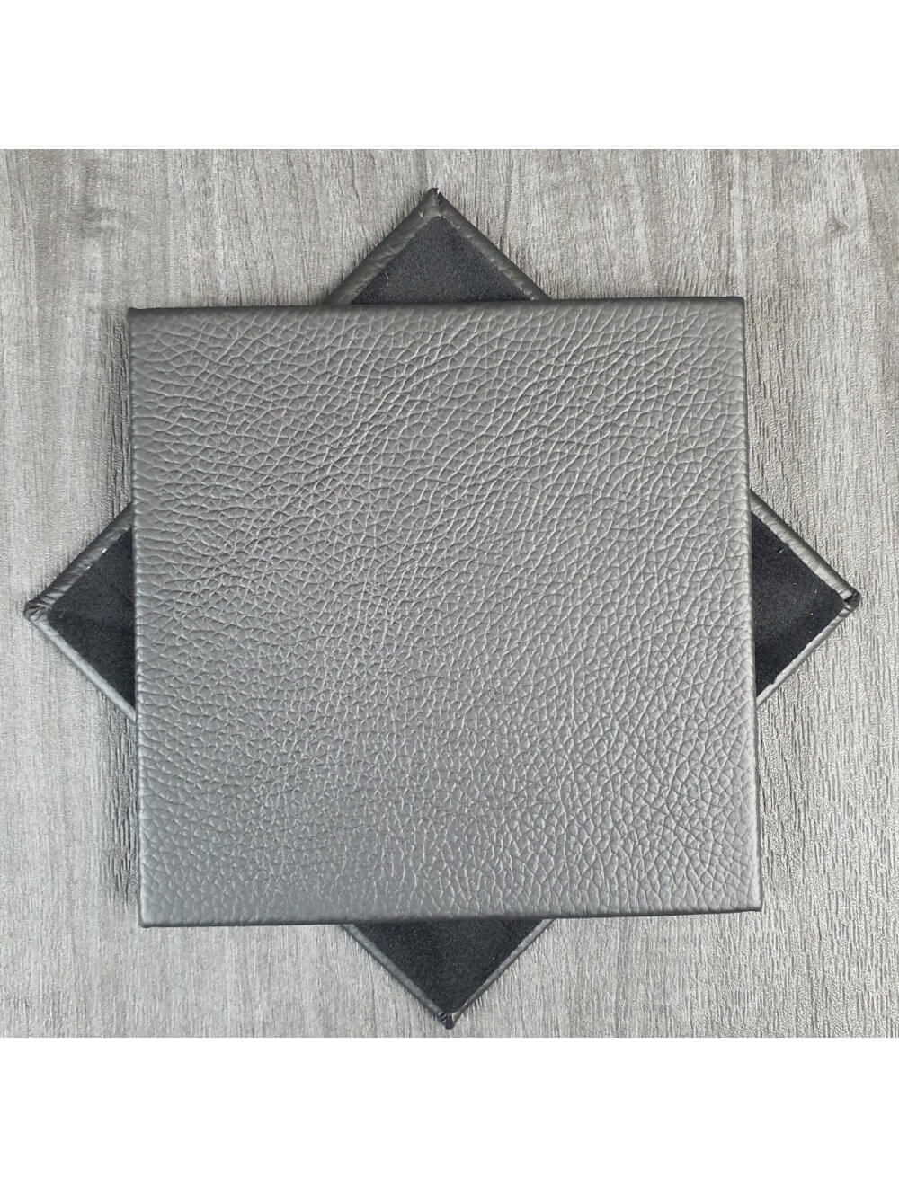 Schwarzer Shelly Leder Coaster- 10 cm SQ (Verkaufsartikel)