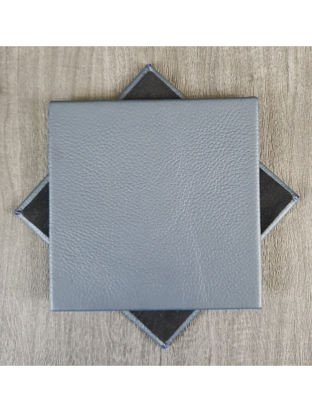 Suffolk Blue Shelly Leder Coaster- 10 cm SQ (Verkaufsartikel)